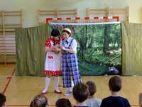 Ekologiczny spektakl na sali sportowej w Leśnej&nbsp;