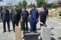 Uroczyste wmurowanie aktu erekcyjnego, pod nowy komisariat.